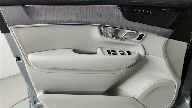 new 2026 Volvo XC90 Plug-In Hybrid car, priced at $85,625