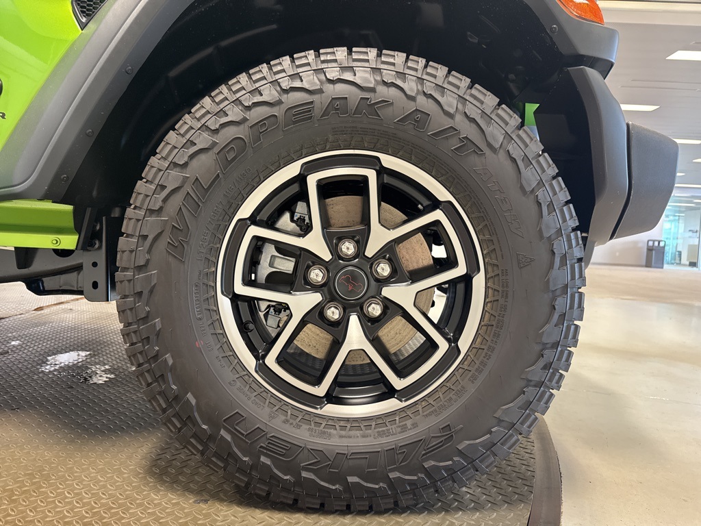 new 2025 Jeep Wrangler car, priced at $40,218