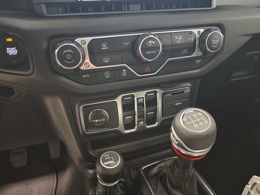 new 2025 Jeep Wrangler car, priced at $40,218