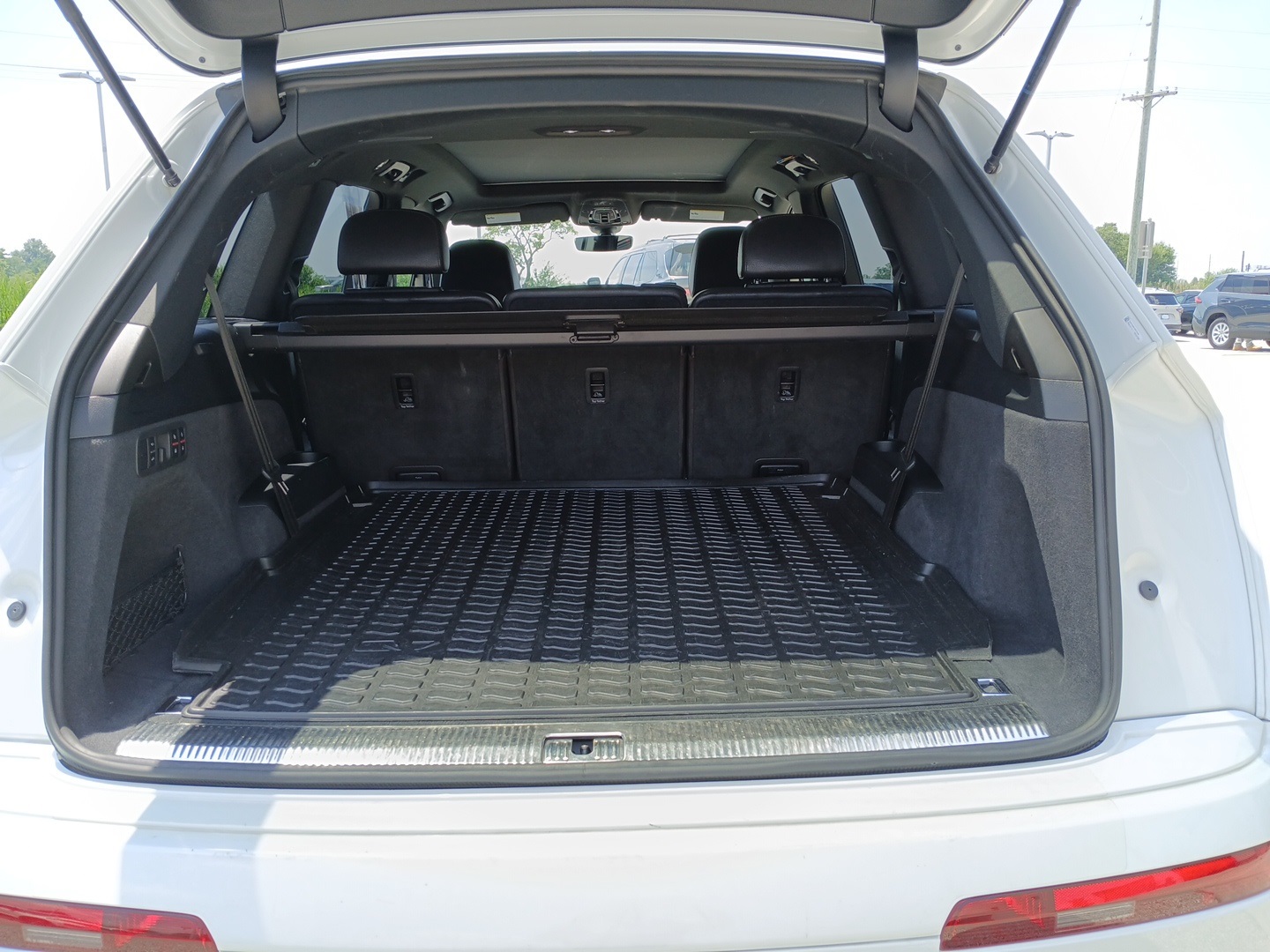used 2019 Audi Q7 car, priced at $24,661