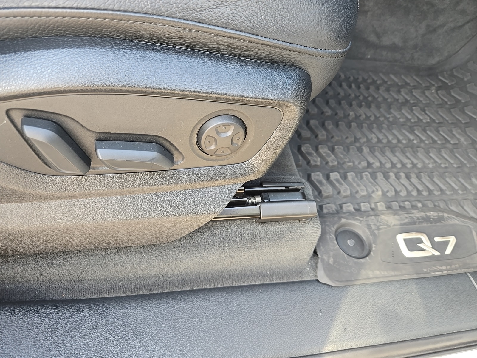 used 2019 Audi Q7 car, priced at $24,661