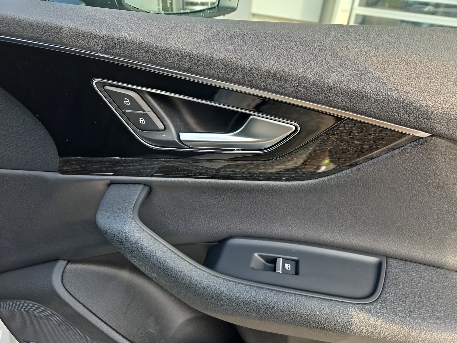 used 2019 Audi Q7 car, priced at $24,661