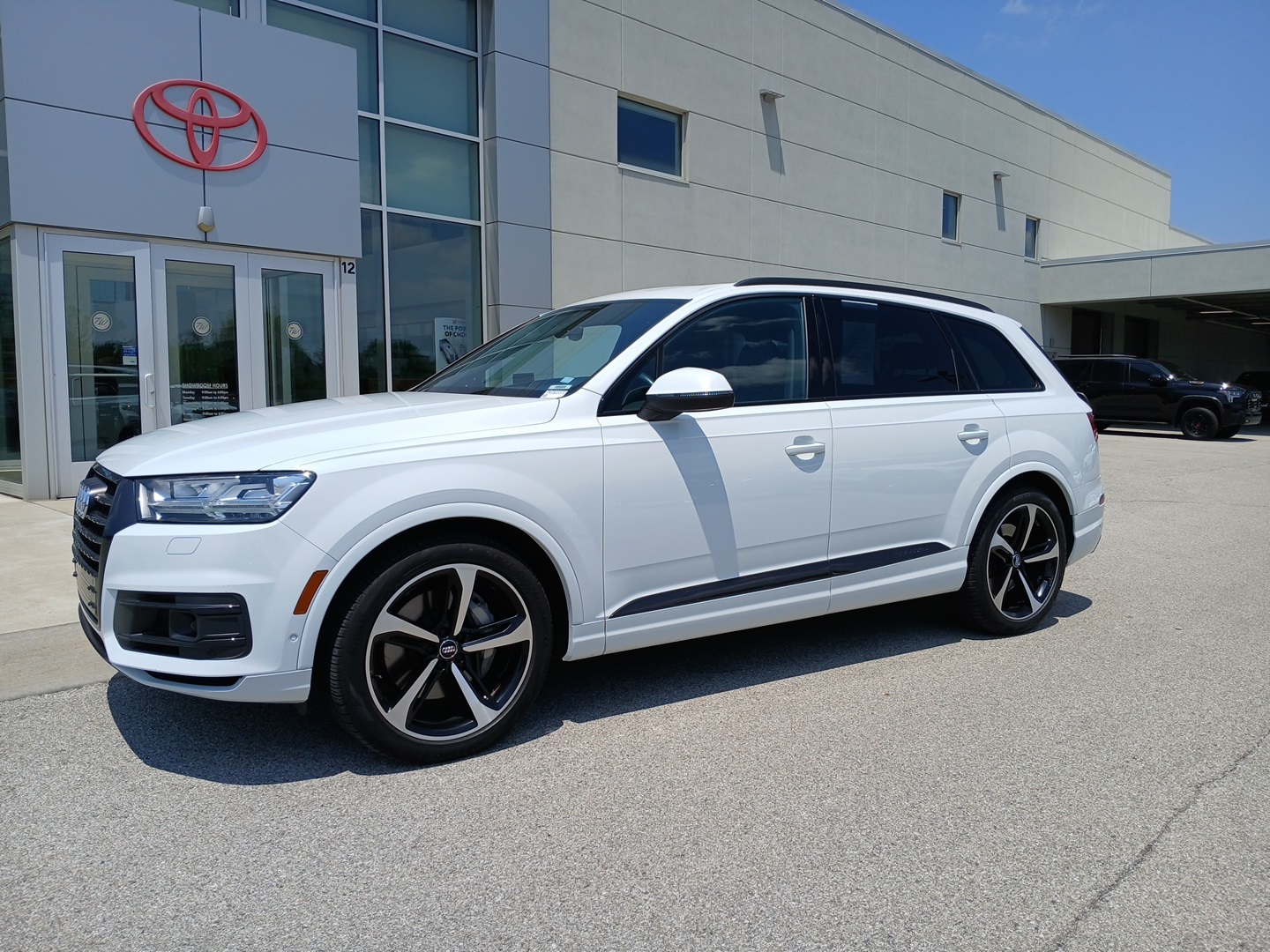 used 2019 Audi Q7 car, priced at $24,661