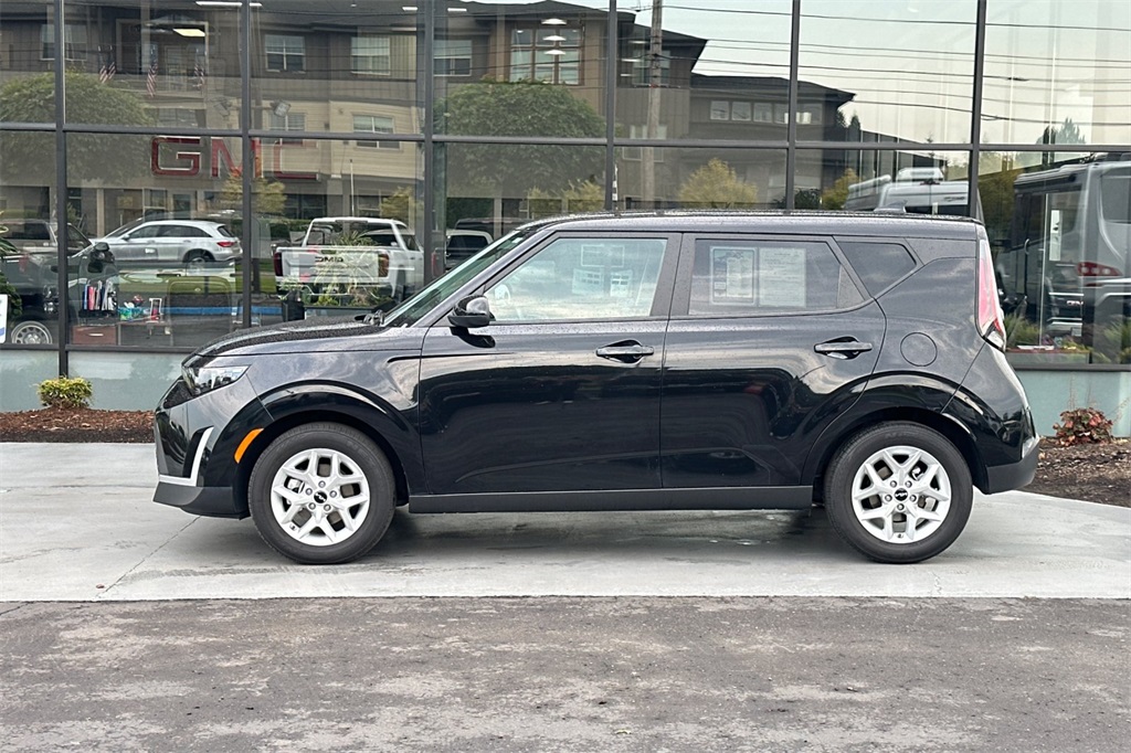 used 2023 Kia Soul car, priced at $19,937