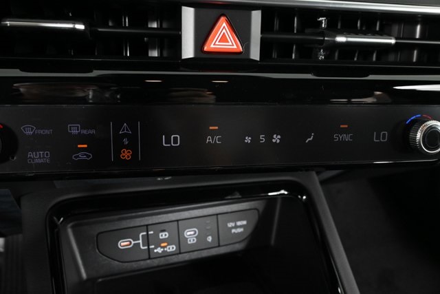 new 2025 Kia K5 car, priced at $29,320