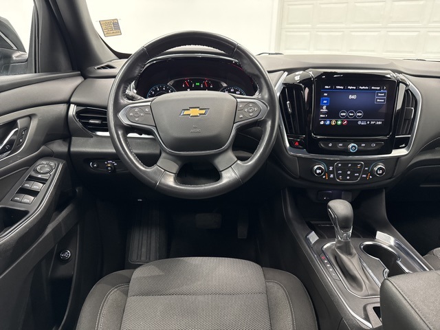 used 2022 Chevrolet Traverse car, priced at $28,988