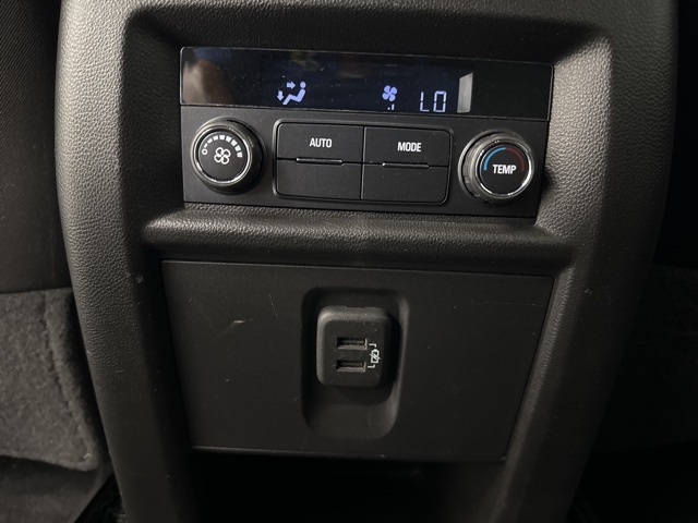 used 2022 Chevrolet Traverse car, priced at $28,988