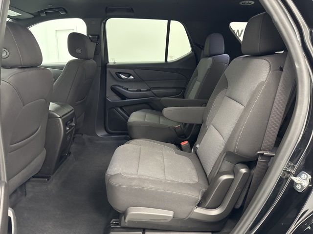 used 2022 Chevrolet Traverse car, priced at $28,988