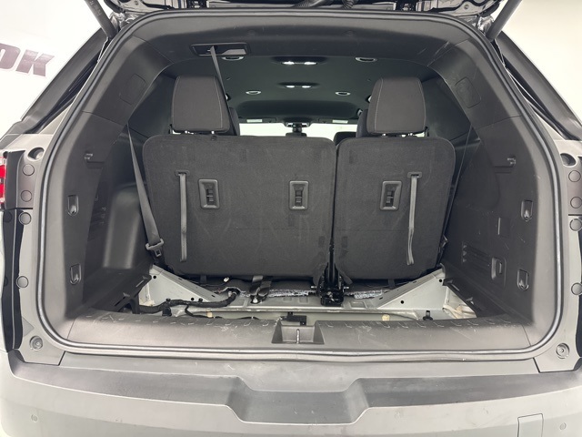 used 2022 Chevrolet Traverse car, priced at $28,988
