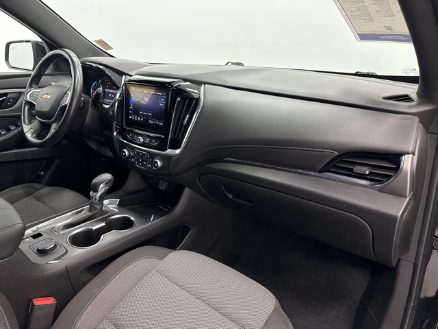 used 2022 Chevrolet Traverse car, priced at $28,988