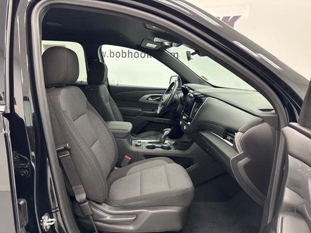 used 2022 Chevrolet Traverse car, priced at $28,988