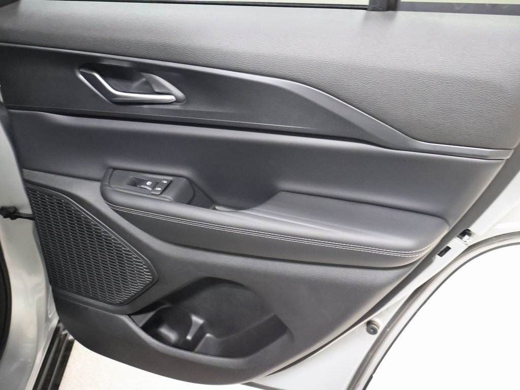 new 2025 Jeep Grand Cherokee car, priced at $40,965