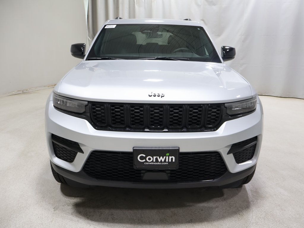 new 2025 Jeep Grand Cherokee car, priced at $40,965