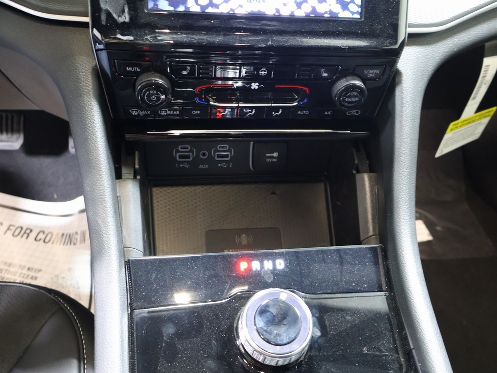 new 2025 Jeep Grand Cherokee car, priced at $40,965