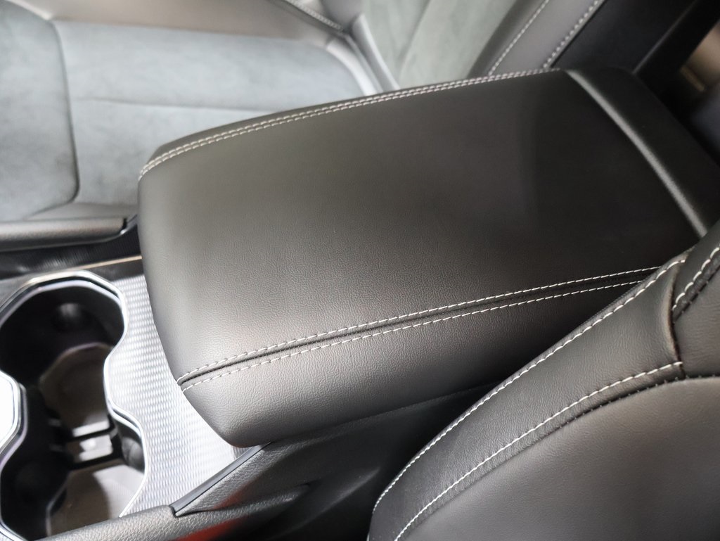 new 2025 Jeep Grand Cherokee car, priced at $40,965