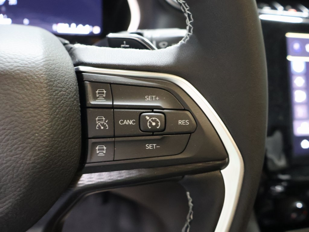 new 2025 Jeep Grand Cherokee car, priced at $40,965