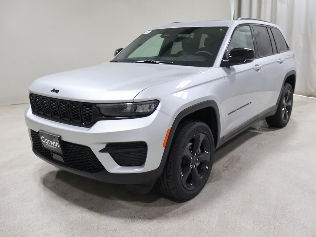 new 2025 Jeep Grand Cherokee car, priced at $40,965