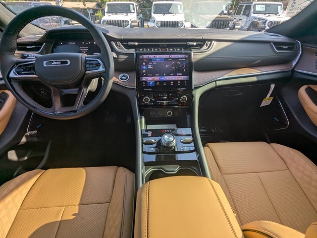 new 2025 Jeep Grand Cherokee car, priced at $55,560