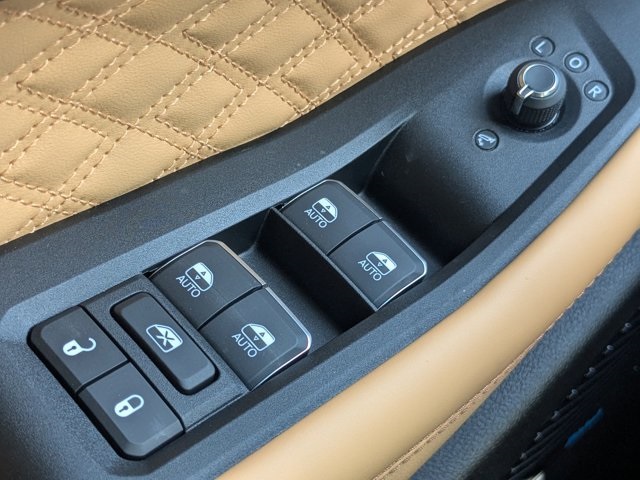new 2025 Jeep Grand Cherokee car, priced at $55,560