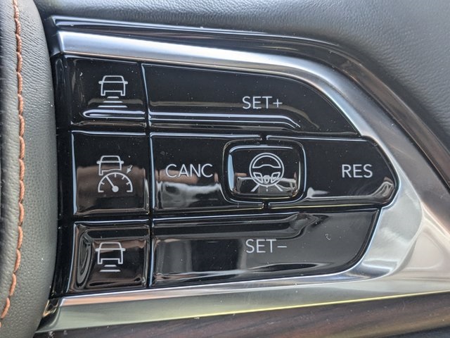 new 2025 Jeep Grand Cherokee car, priced at $55,560