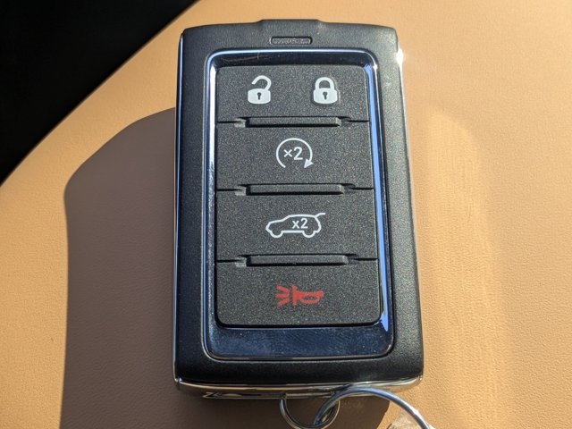 new 2025 Jeep Grand Cherokee car, priced at $55,560
