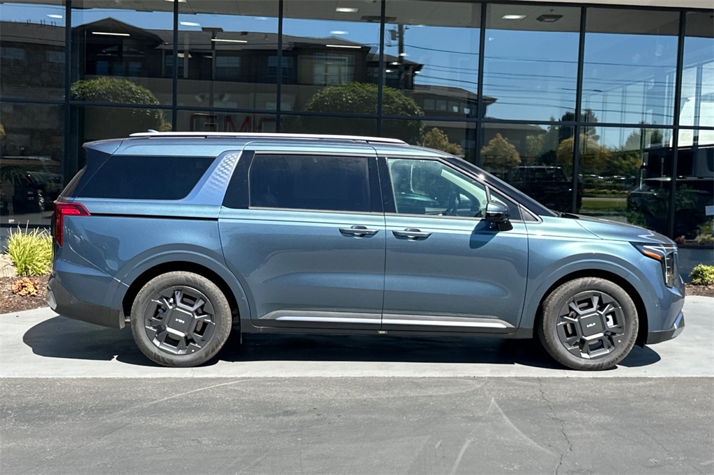 new 2026 Kia Carnival car, priced at $47,815