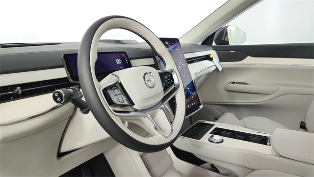 new 2025 Volvo EX90 car, priced at $85,395