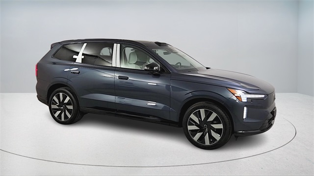 new 2025 Volvo EX90 car, priced at $85,395