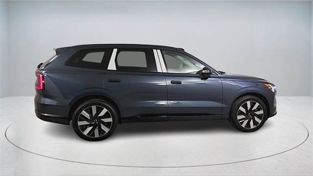 new 2025 Volvo EX90 car, priced at $85,395