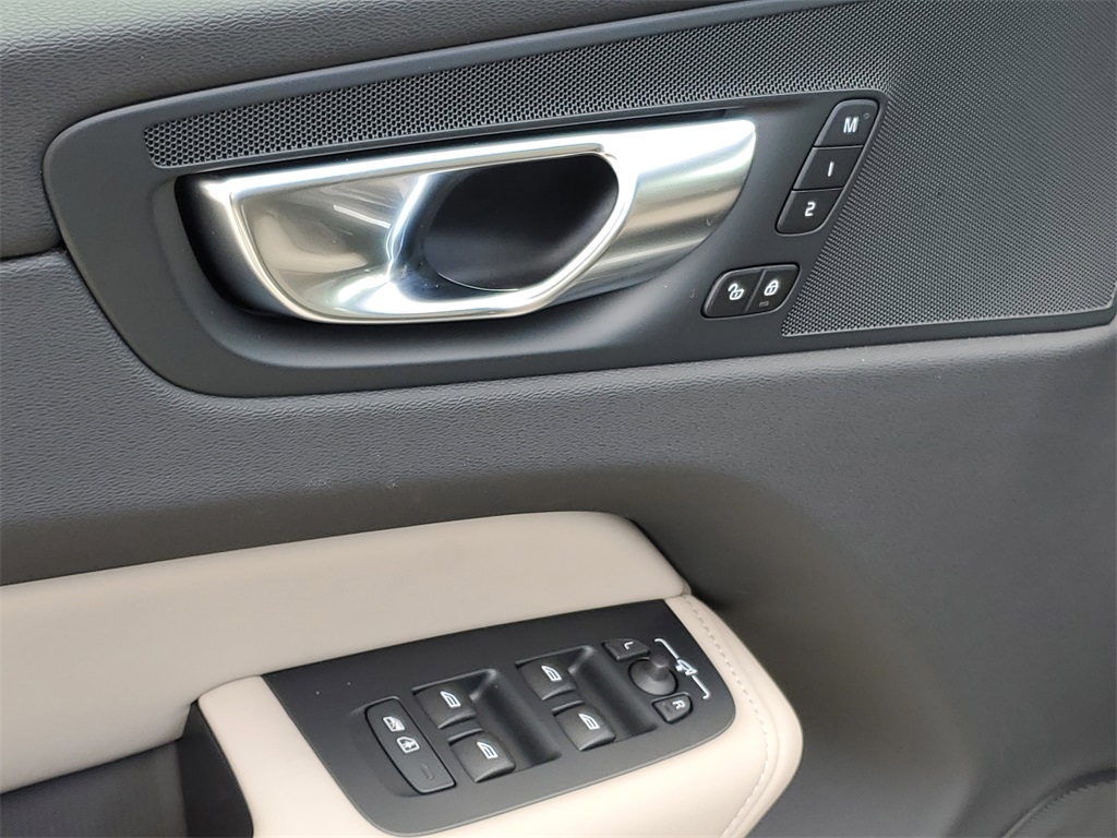 new 2026 Volvo XC60 car, priced at $48,435