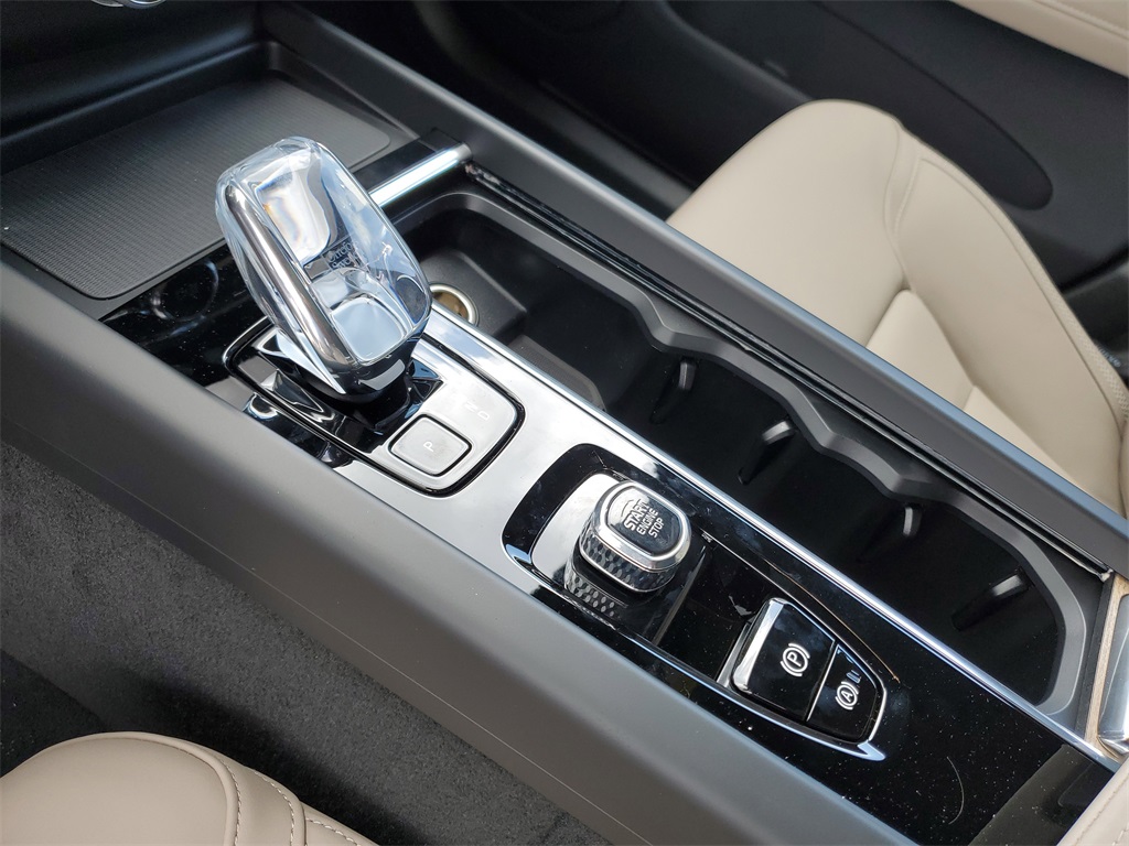 new 2026 Volvo XC60 car, priced at $48,435