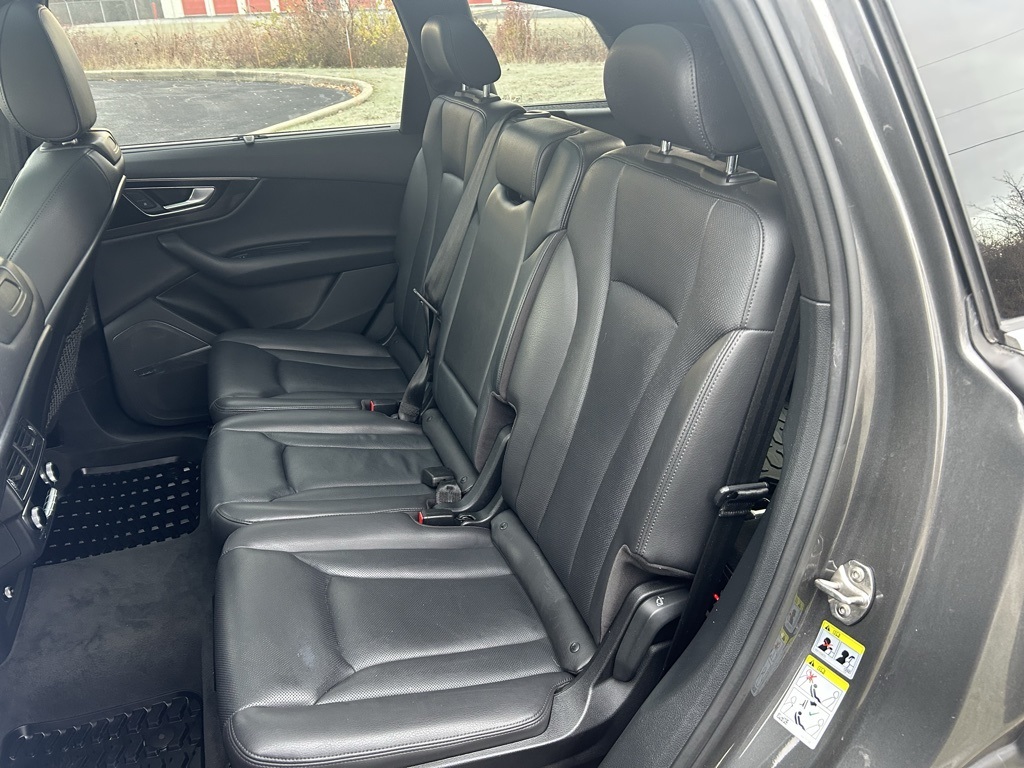 used 2018 Audi Q7 car, priced at $18,057
