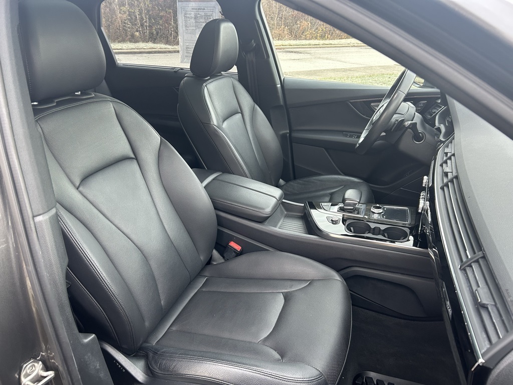 used 2018 Audi Q7 car, priced at $18,057