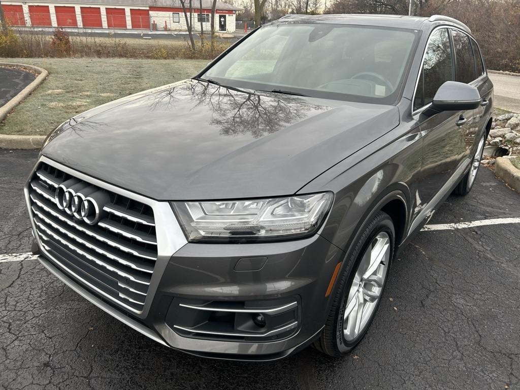 used 2018 Audi Q7 car, priced at $18,057