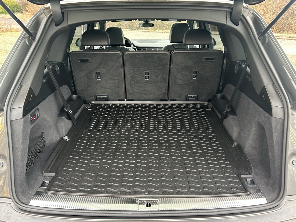 used 2018 Audi Q7 car, priced at $18,057