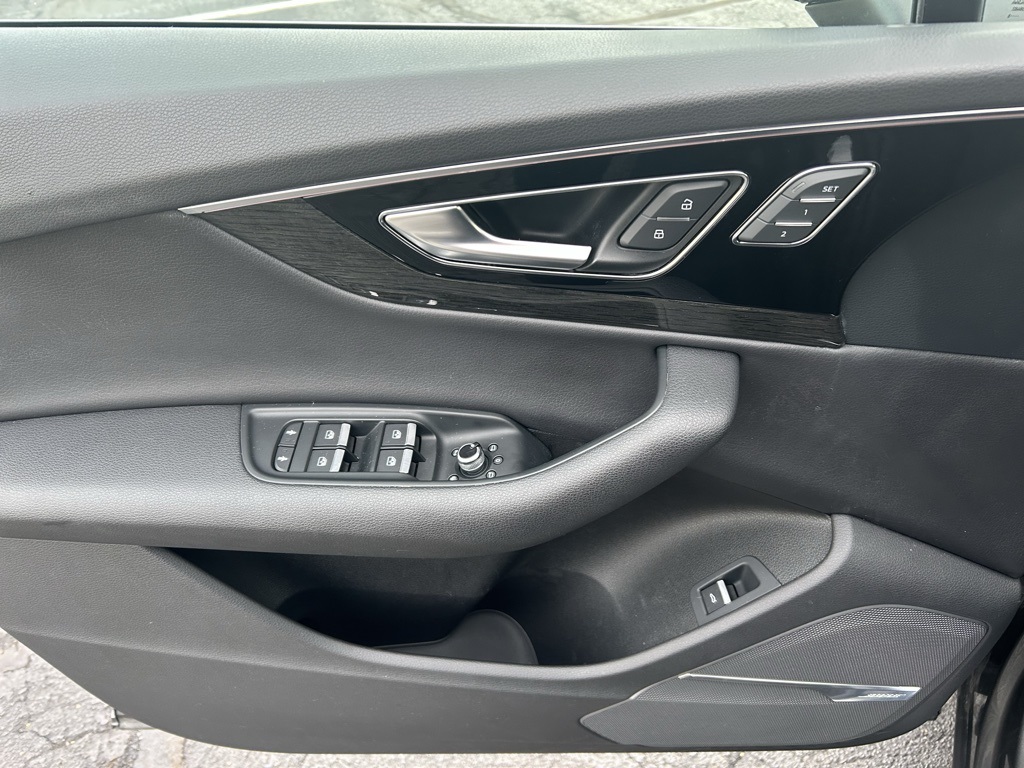 used 2018 Audi Q7 car, priced at $18,057