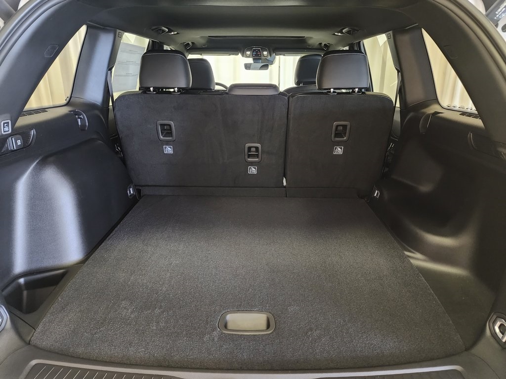 new 2025 Jeep Grand Cherokee car, priced at $41,999