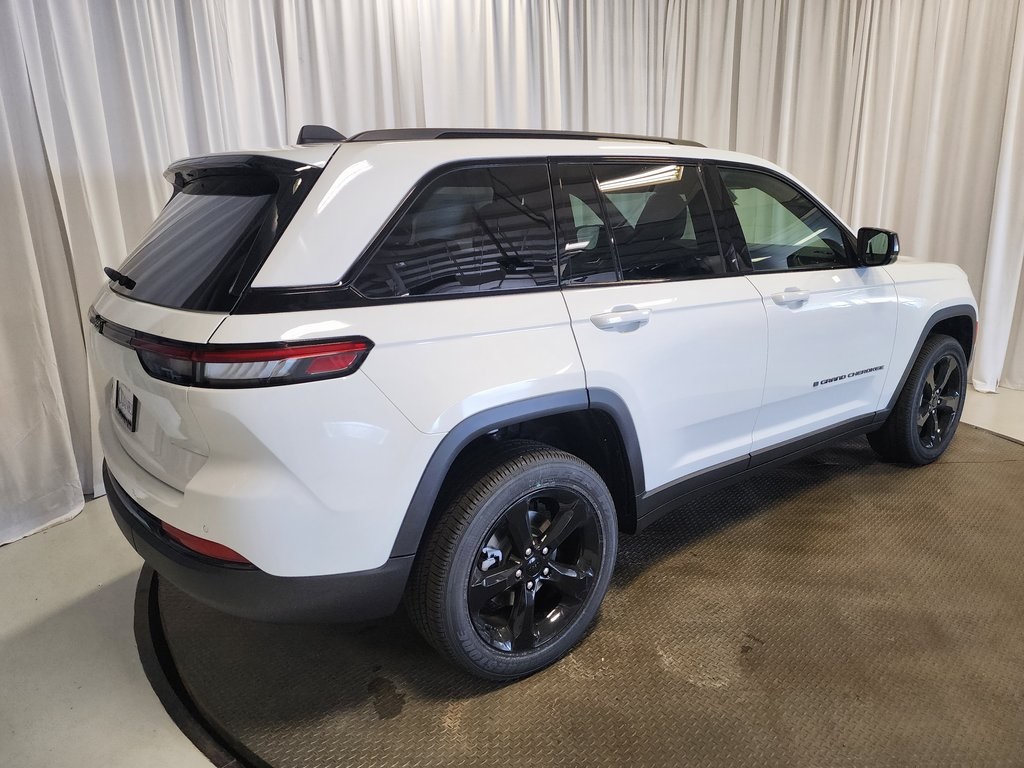 new 2025 Jeep Grand Cherokee car, priced at $41,999