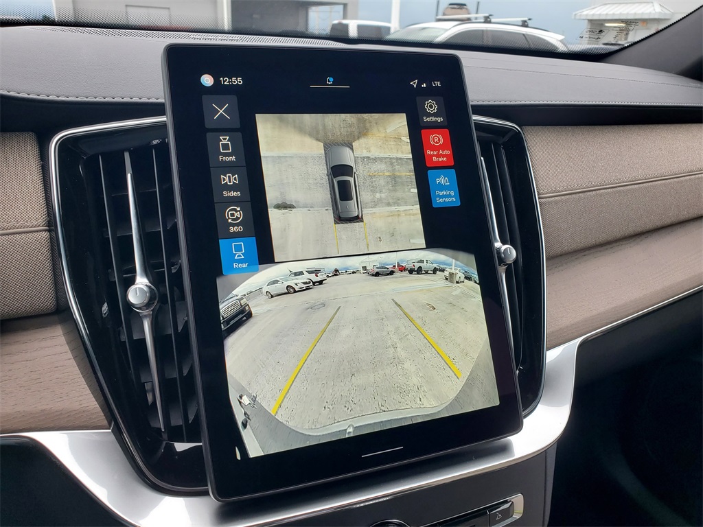 new 2026 Volvo XC90 car, priced at $68,325