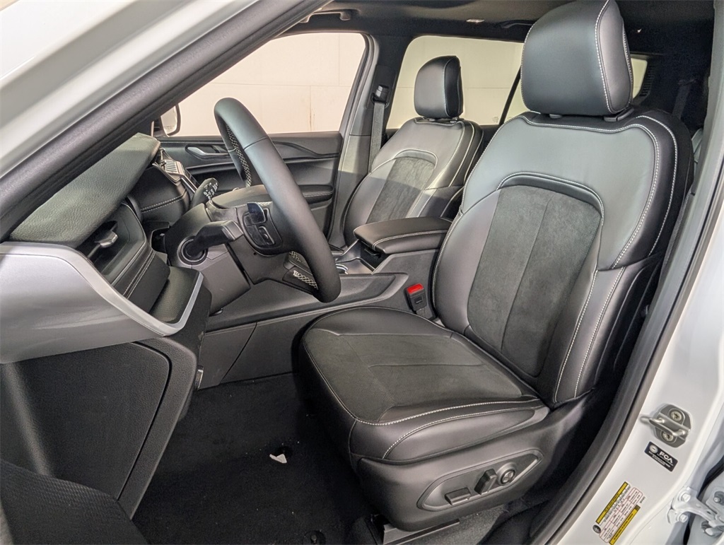 new 2025 Jeep Grand Cherokee L car, priced at $41,630