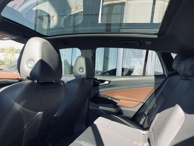 used 2021 Volkswagen ID.4 car, priced at $22,500