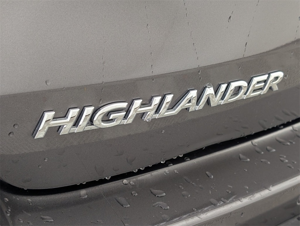 used 2017 Toyota Highlander car, priced at $19,000