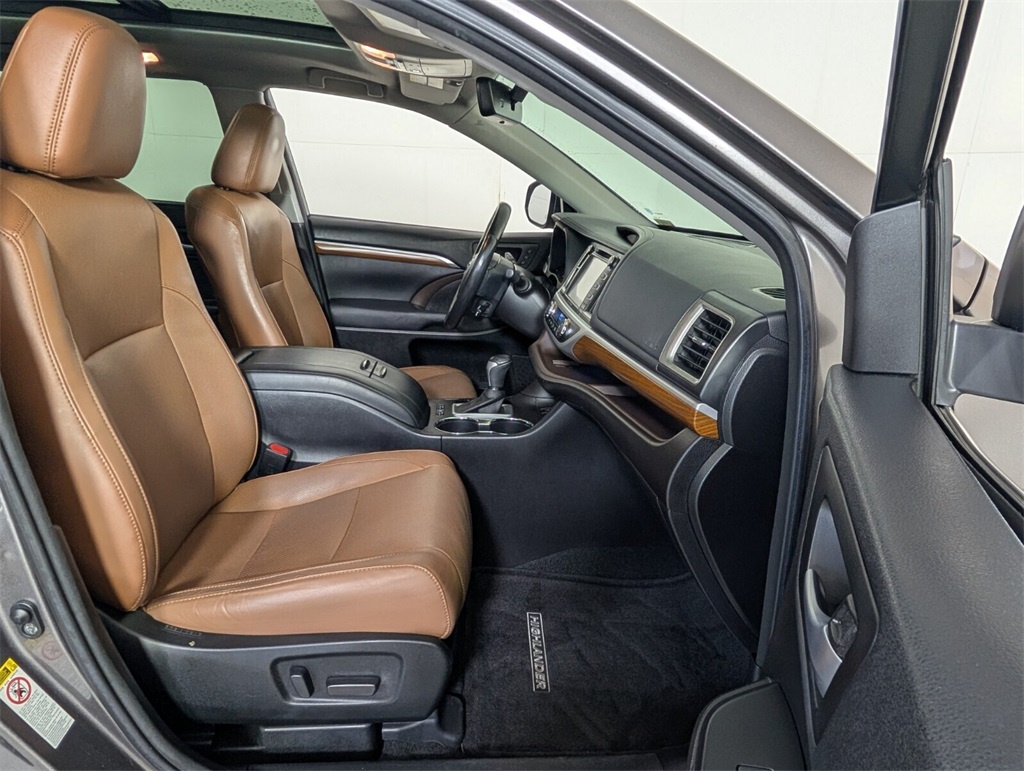 used 2017 Toyota Highlander car, priced at $19,000