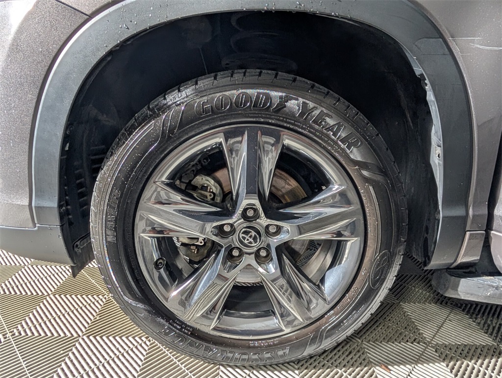 used 2017 Toyota Highlander car, priced at $19,000
