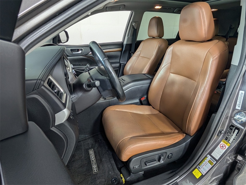 used 2017 Toyota Highlander car, priced at $19,000
