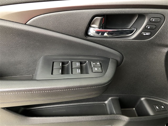 used 2019 Honda Pilot car, priced at $26,784