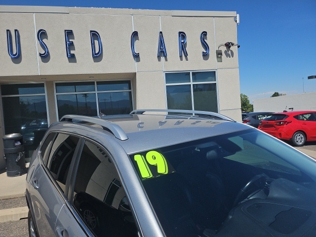 used 2019 Jeep Cherokee car, priced at $18,495