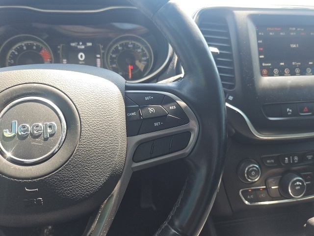 used 2019 Jeep Cherokee car, priced at $18,495