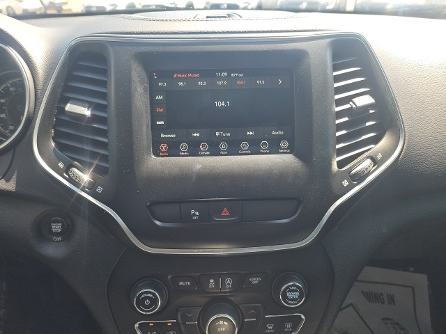 used 2019 Jeep Cherokee car, priced at $18,495