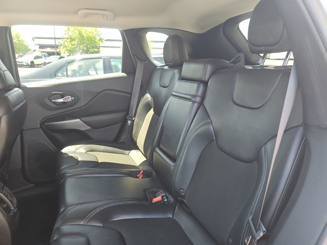 used 2019 Jeep Cherokee car, priced at $18,495